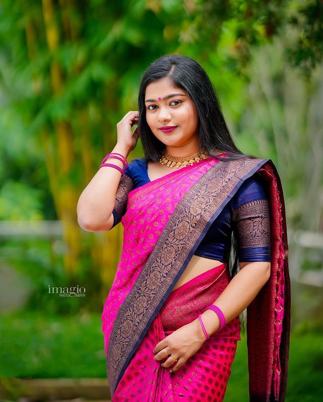 Graceful Dark Pink Color Soft Lichi Silk Saree With Blouse Piece