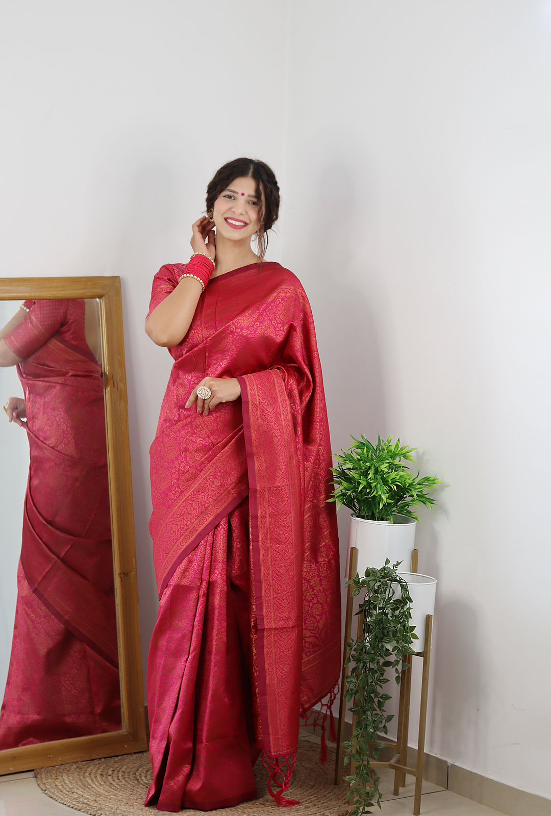 Sublime Dark Pink Color Banarasi Soft Silk Saree With Blouse Piece