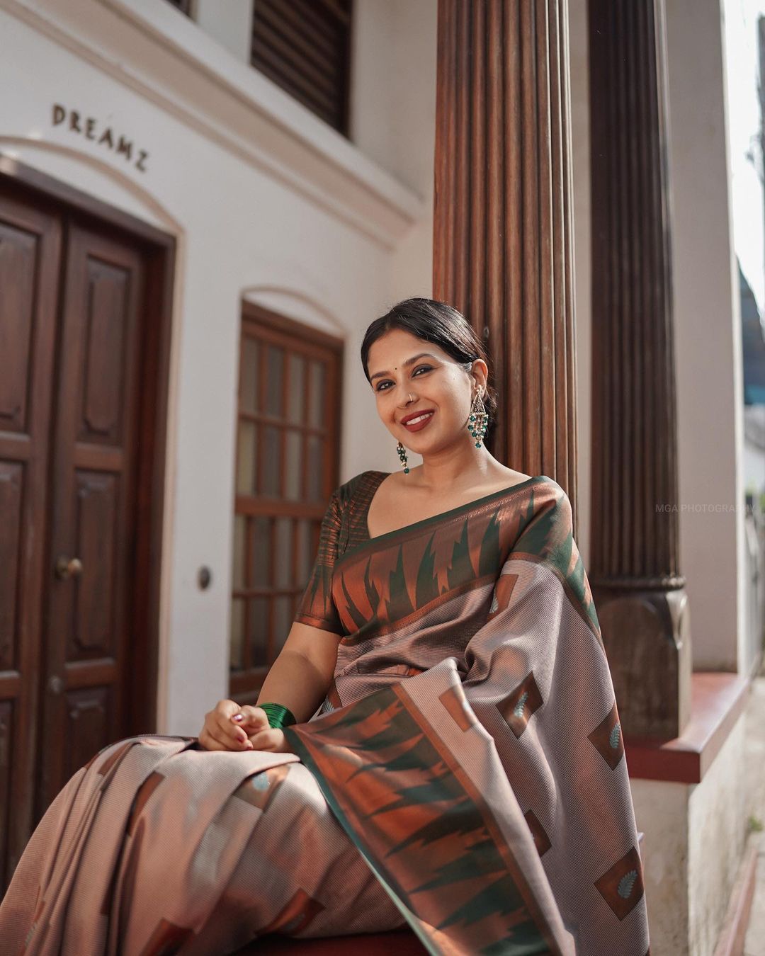 Irresistible Grey Color Soft Lichi Silk Saree With Blouse Piece