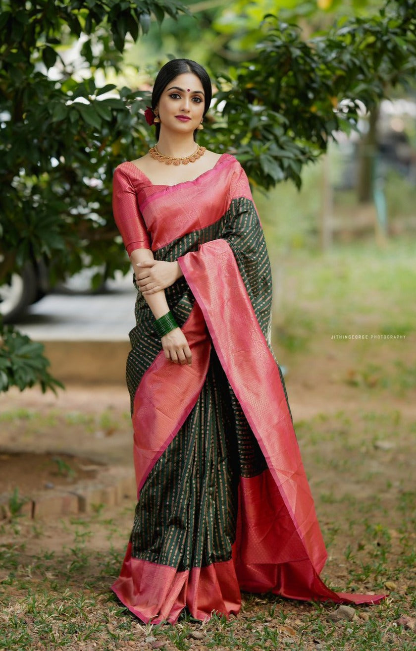 Resplendent Green Color Soft Lichi Silk Saree With Blouse Piece