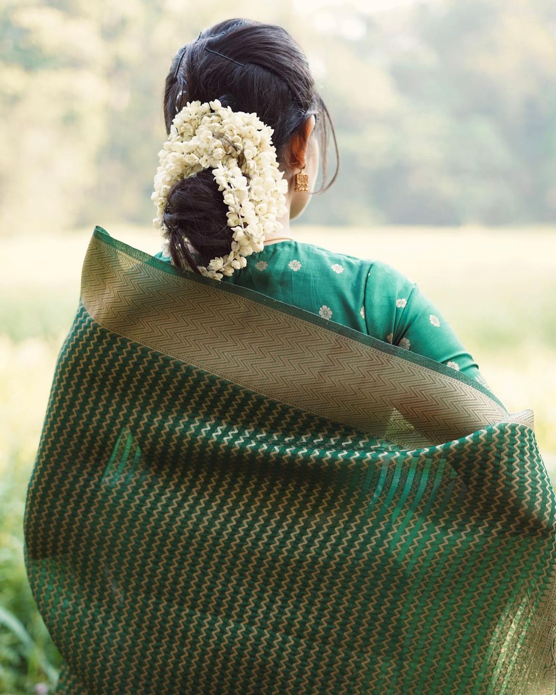 Scintillating Green Color Soft Lichi Silk Saree With Blouse Piece