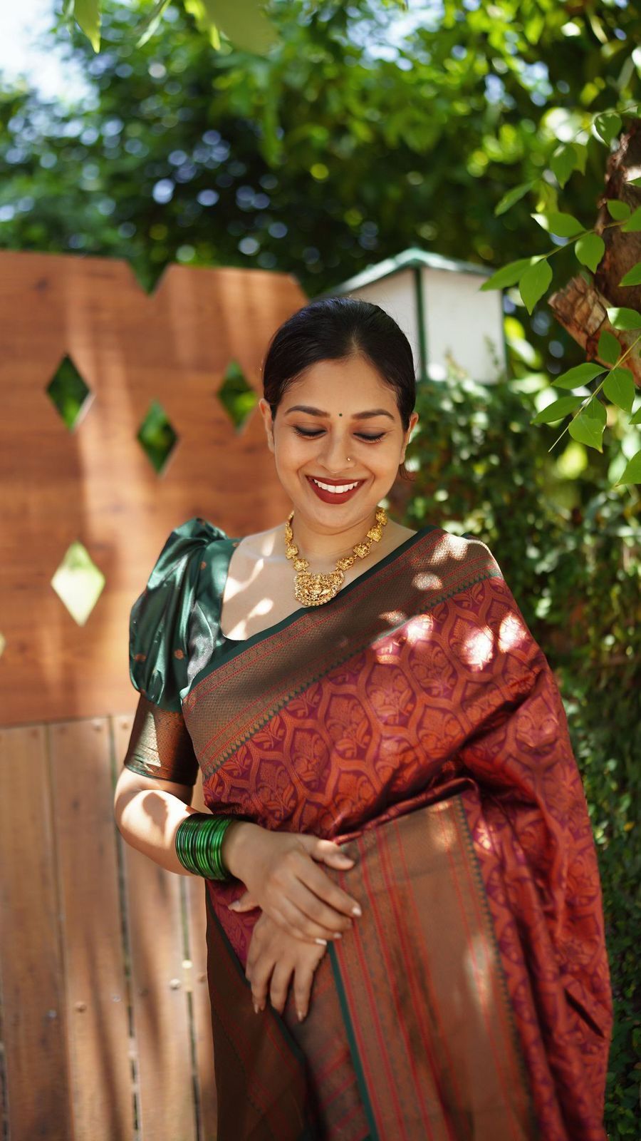 Thrilling Maroon Color Soft Lichi Silk Saree With Blouse Piece