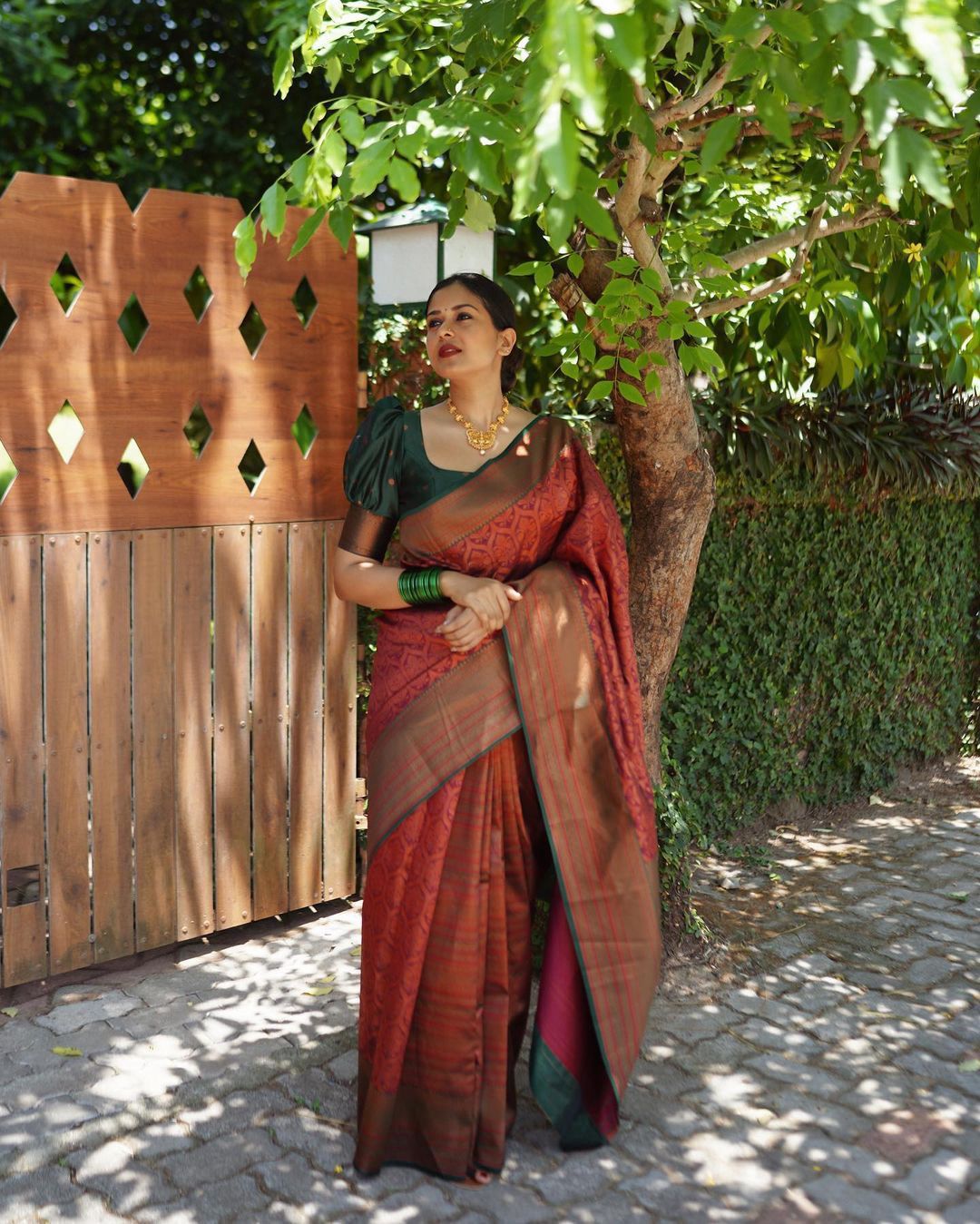 Thrilling Maroon Color Soft Lichi Silk Saree With Blouse Piece