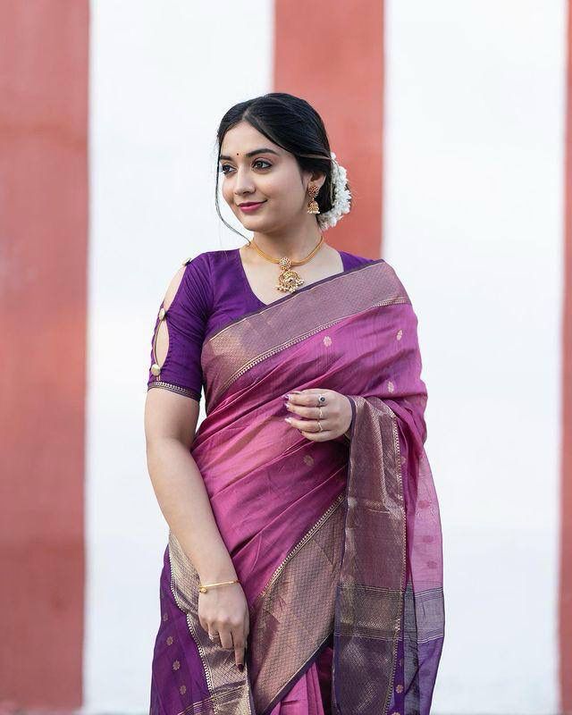 Classy Lavender Color Soft Lichi Silk Saree With Blouse Piece