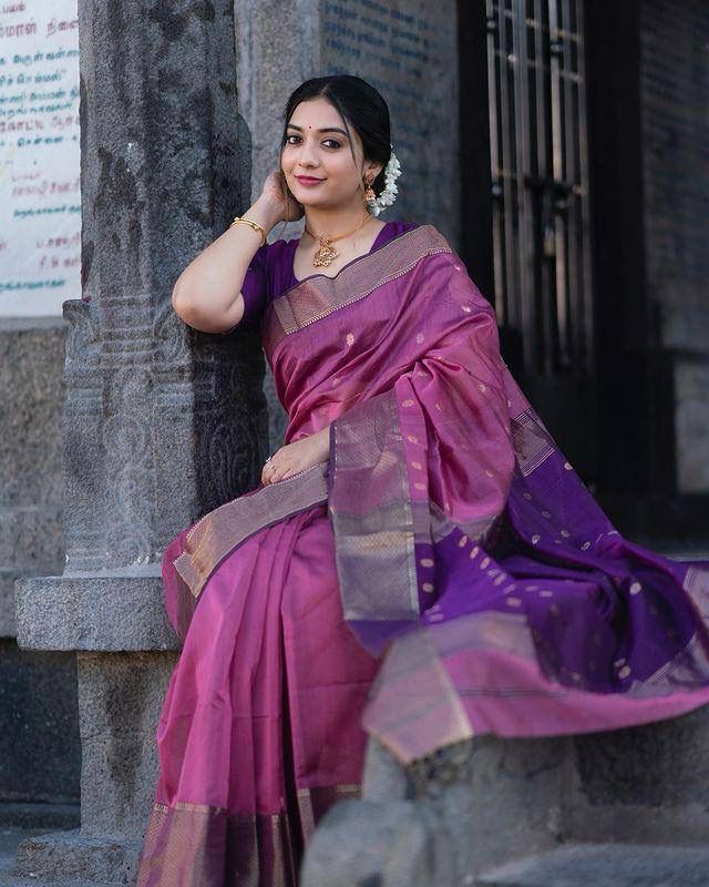 Classy Lavender Color Soft Lichi Silk Saree With Blouse Piece