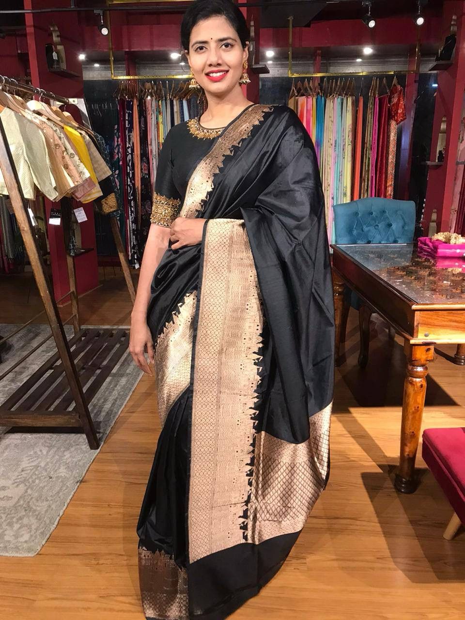 Invigorating Black Color Soft Lichi Silk Saree With Blouse Piece