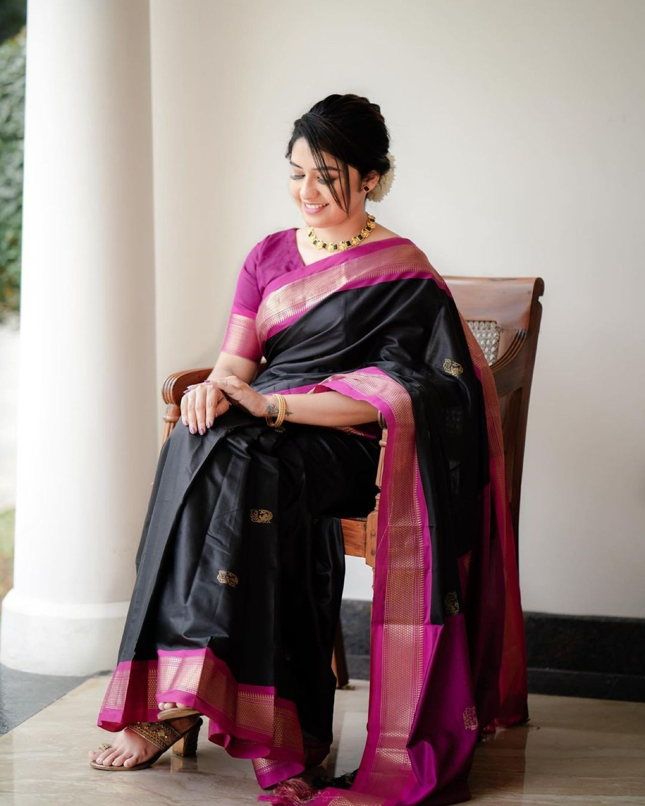 Epic Black Color Banarasi Soft Silk Saree With Blouse Piece