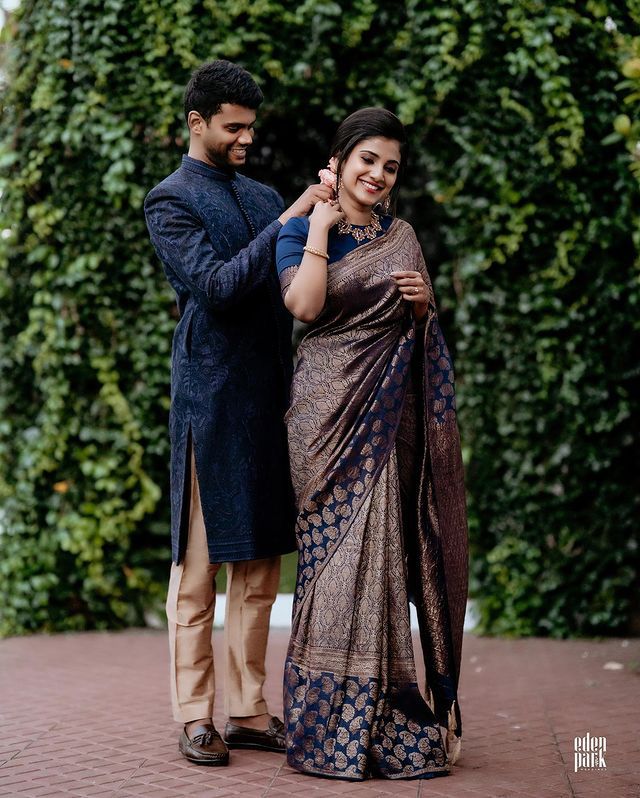 Opulent Navy Blue Color Soft Lichi Silk Saree With Blouse Piece