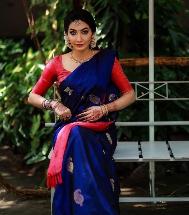 Elegance Blue Color Soft Lichi Silk Saree With Blouse Piece