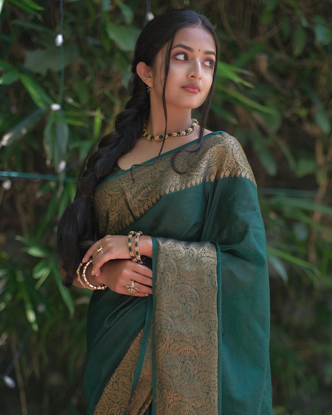 Graceful Dark Green Color Soft Lichi Silk Saree With Blouse Piece