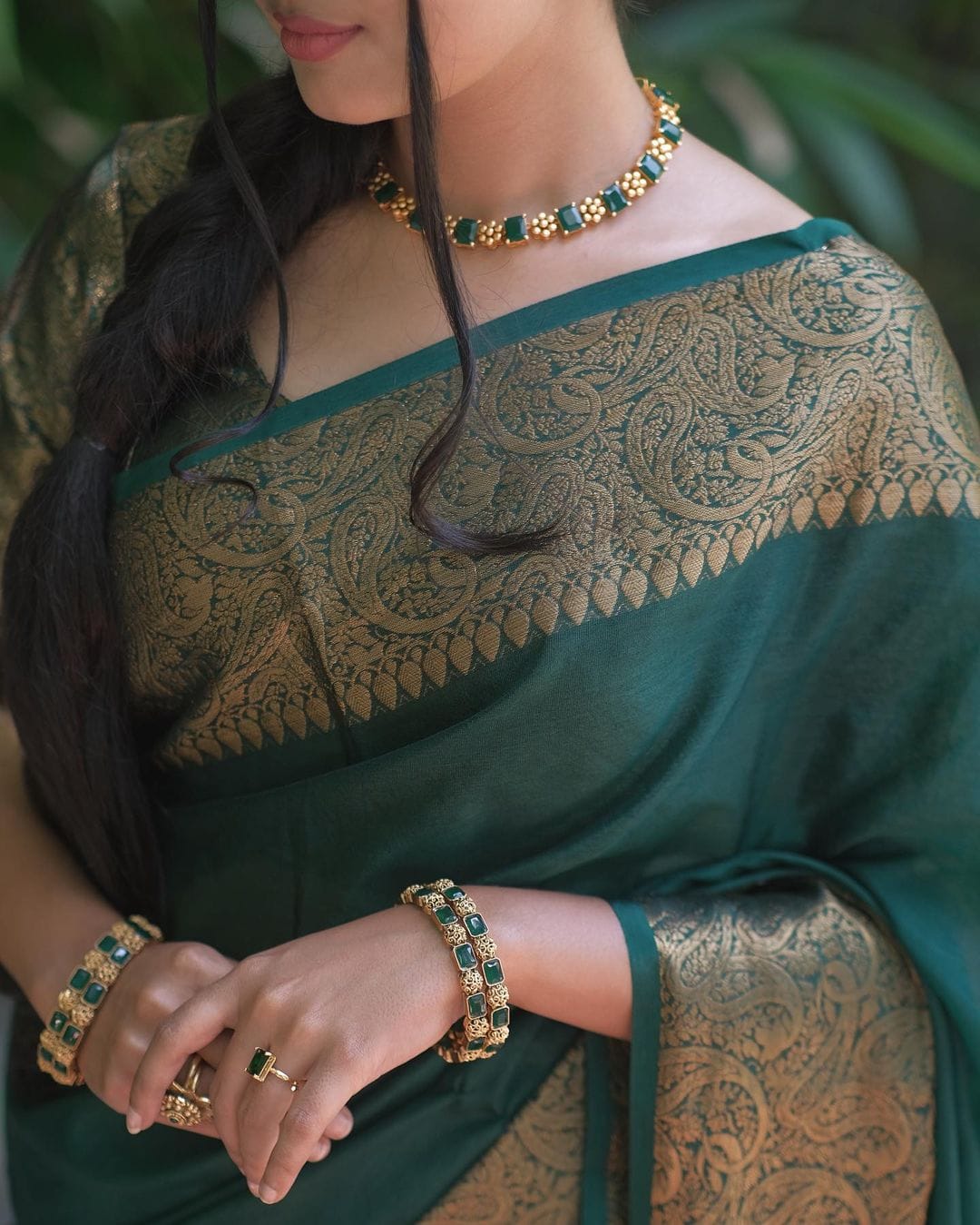 Graceful Dark Green Color Soft Lichi Silk Saree With Blouse Piece