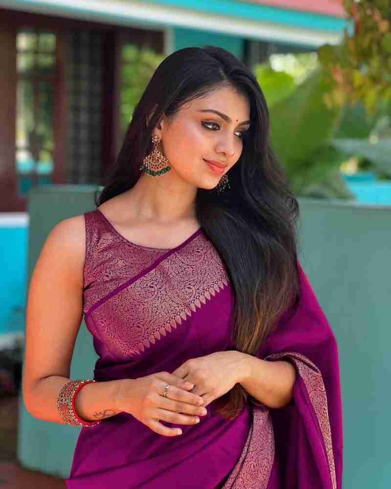 Scintilla Purple Color Soft Lichi Silk Saree With Blouse Piece