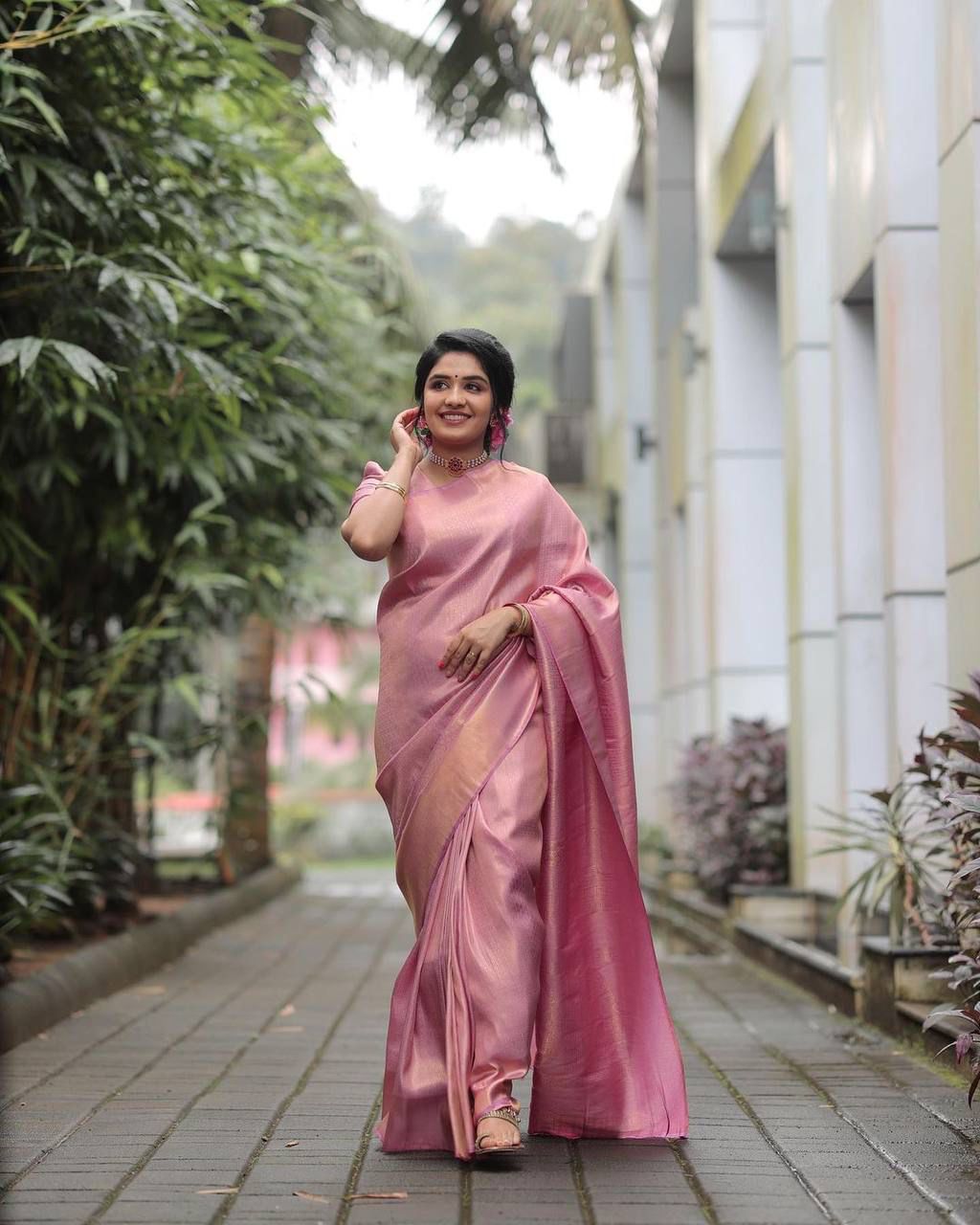 Enigmatic Pink Color Soft Lichi Silk Saree With Blouse Piece