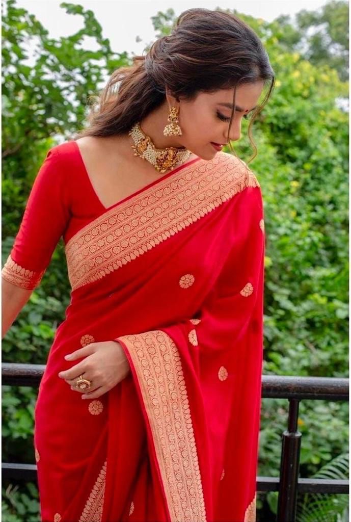 Iconic Red Color Soft Lichi Silk Saree With Blouse Piece