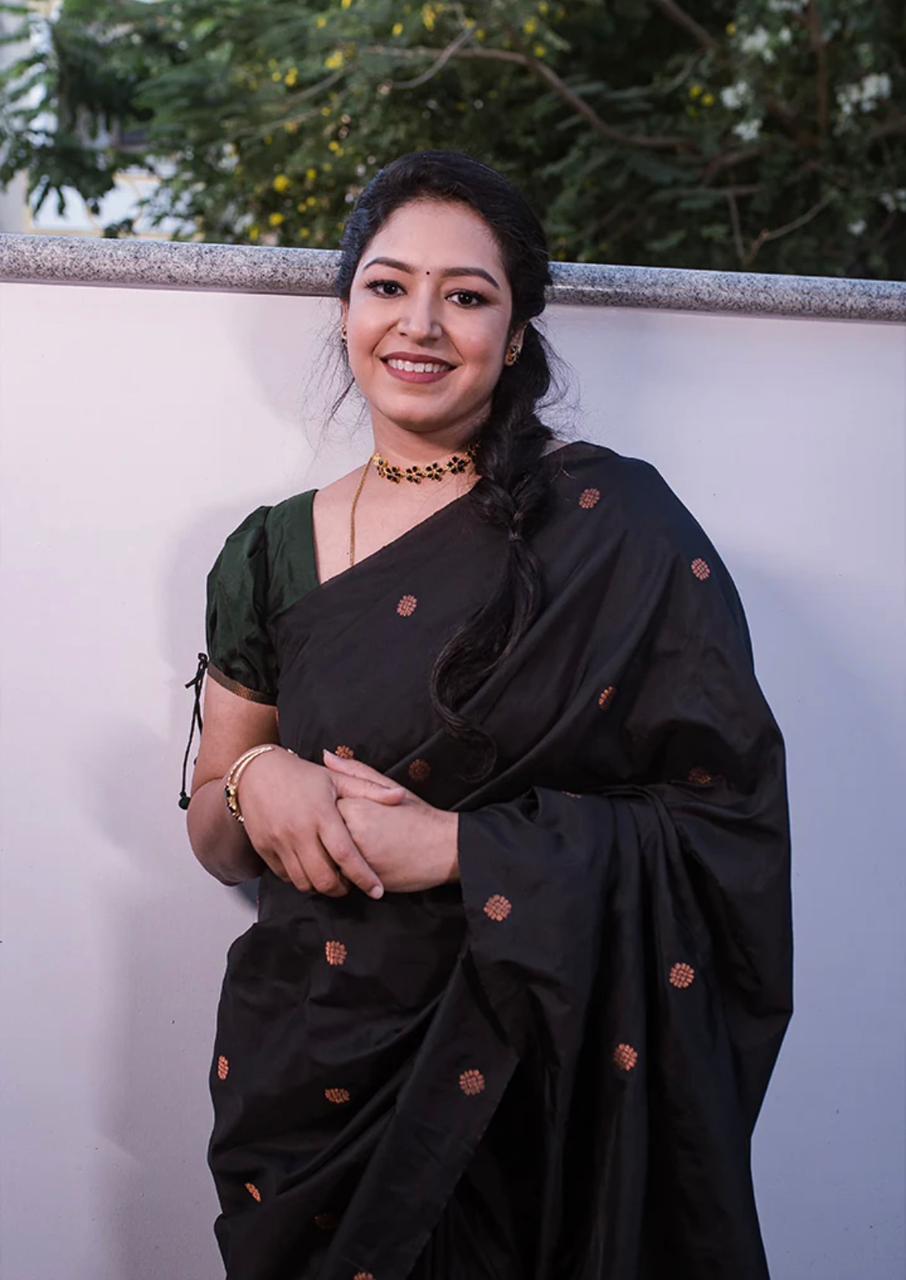 Gleaming Black Color Soft Lichi Silk Saree With Blouse Piece