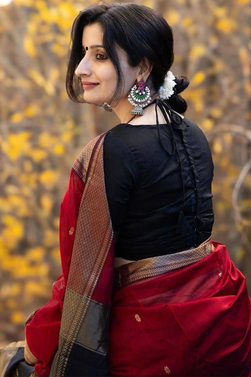 Beaming Red Color Cotton Linen Silk Saree With Blouse Piece