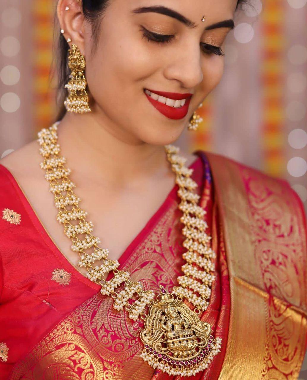 Striking Red Color Banarasi Soft Silk Saree With Blouse Piece