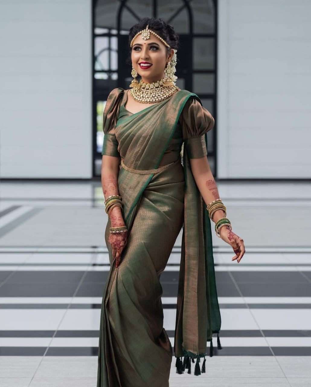 Dazzling Green Color Soft Lichi Silk Saree With Blouse Piece