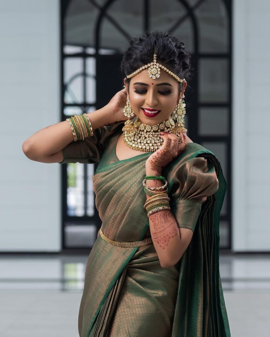 Dazzling Green Color Soft Lichi Silk Saree With Blouse Piece