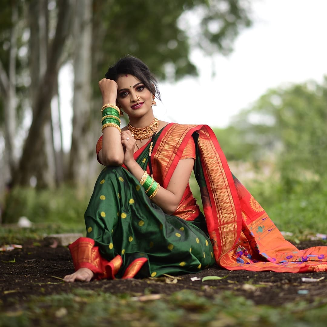 Majestic Green Color Paithani Silk Saree With Blouse Piece