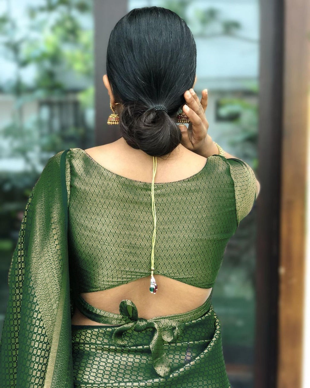 Enthralling Green Color Banarasi Soft Silk Saree With Blouse Piece