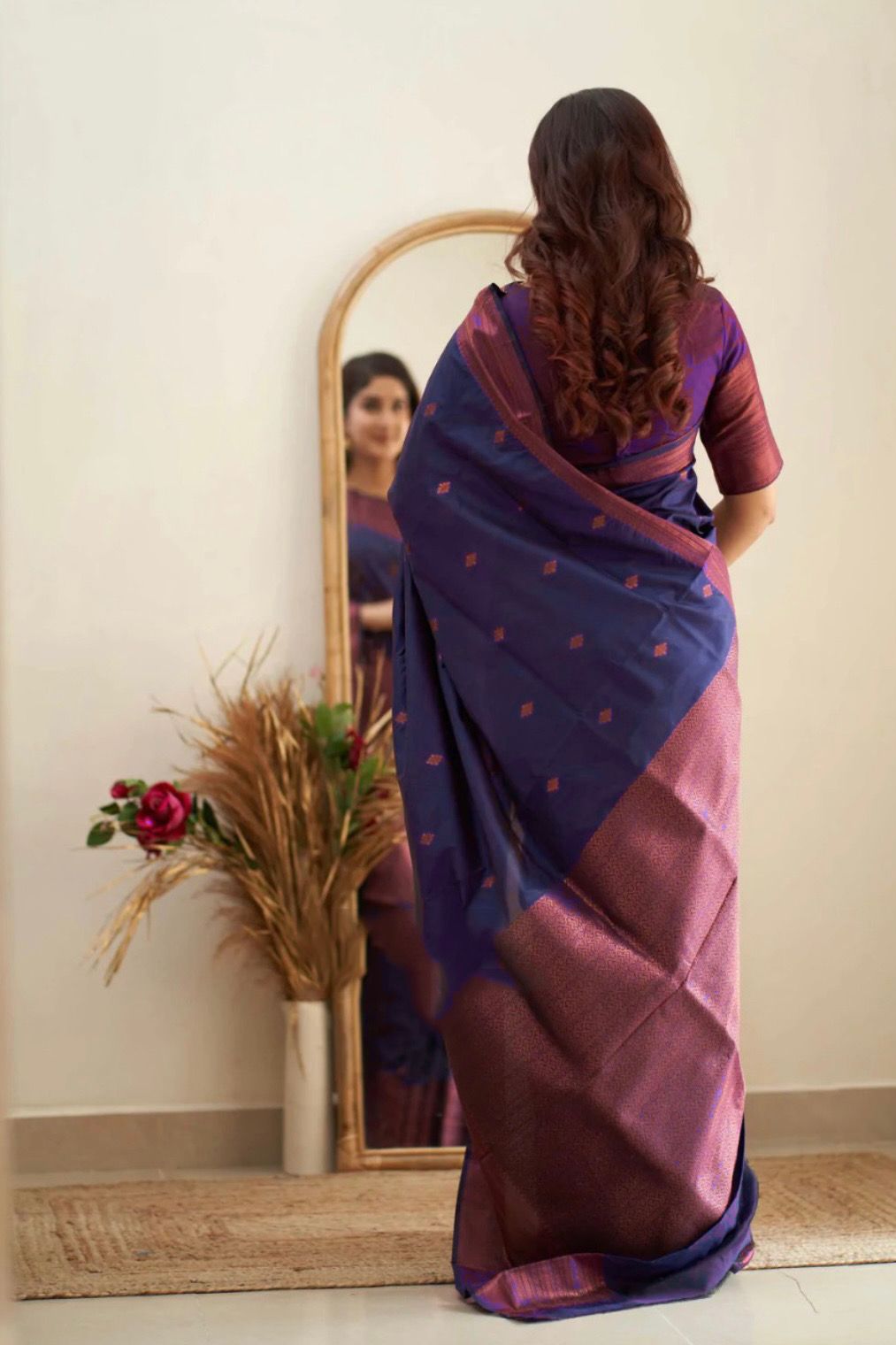 Regal Navy Blue Color Soft Lichi Silk Saree With Blouse Piece