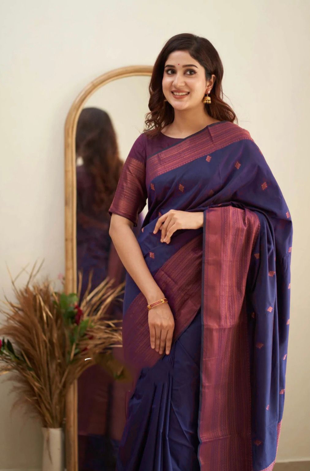 Regal Navy Blue Color Soft Lichi Silk Saree With Blouse Piece