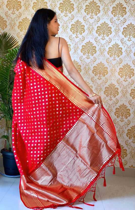 Eye-catching Red Color Banarasi Soft Silk Saree With Blouse Piece