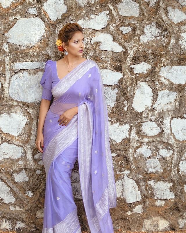 Attractive Lavender Color Cotton Linen Silk Saree With Blouse Piece