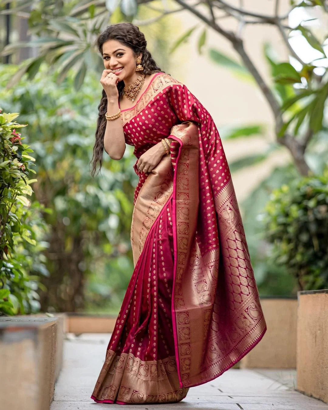 Exciting Maroon Color Soft Lichi Silk Saree With Blouse Piece