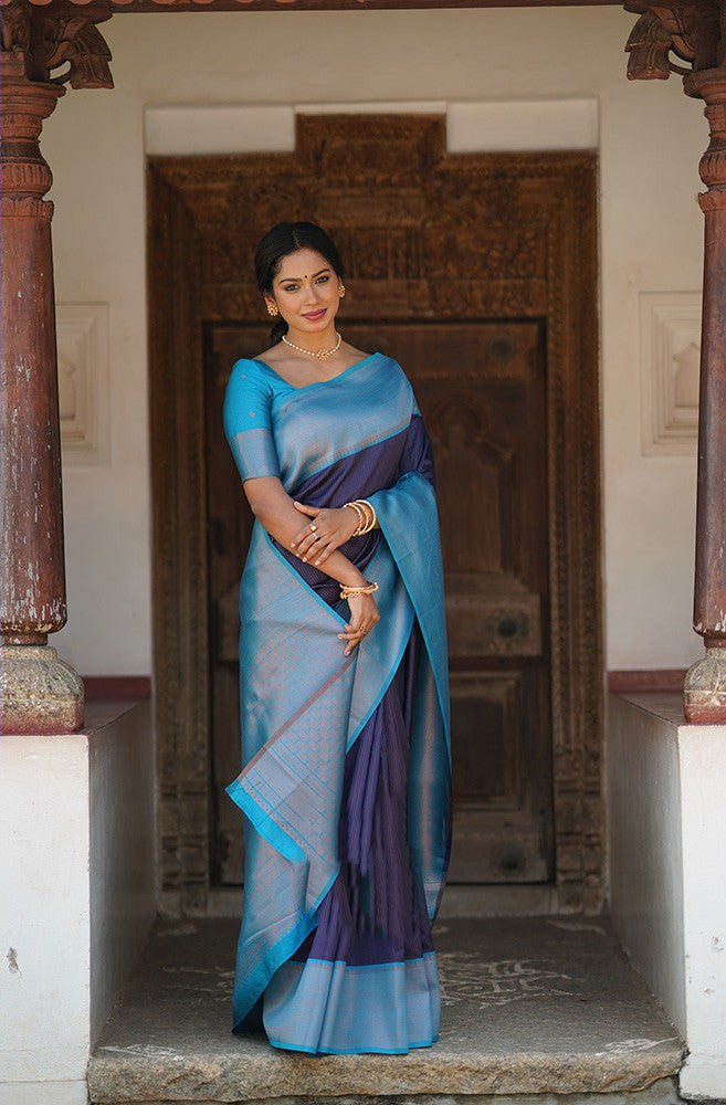 Splendid Navy Blue Color Soft Lichi Silk Saree With Blouse Piece