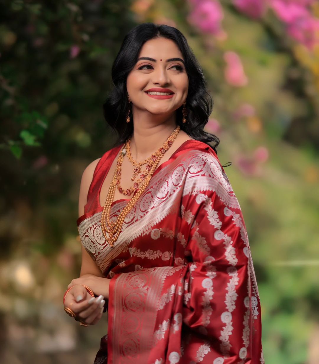 Irresistible Red Color Soft Lichi Silk Saree With Blouse Piece