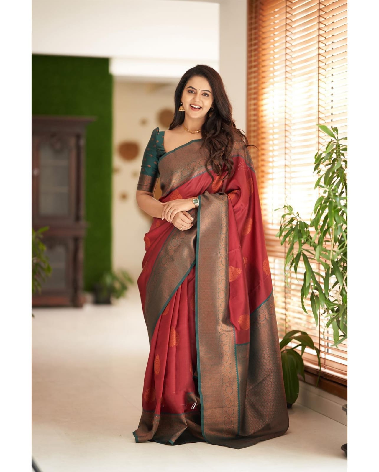 Lively Maroon Color Soft Lichi Silk Saree With Blouse Piece