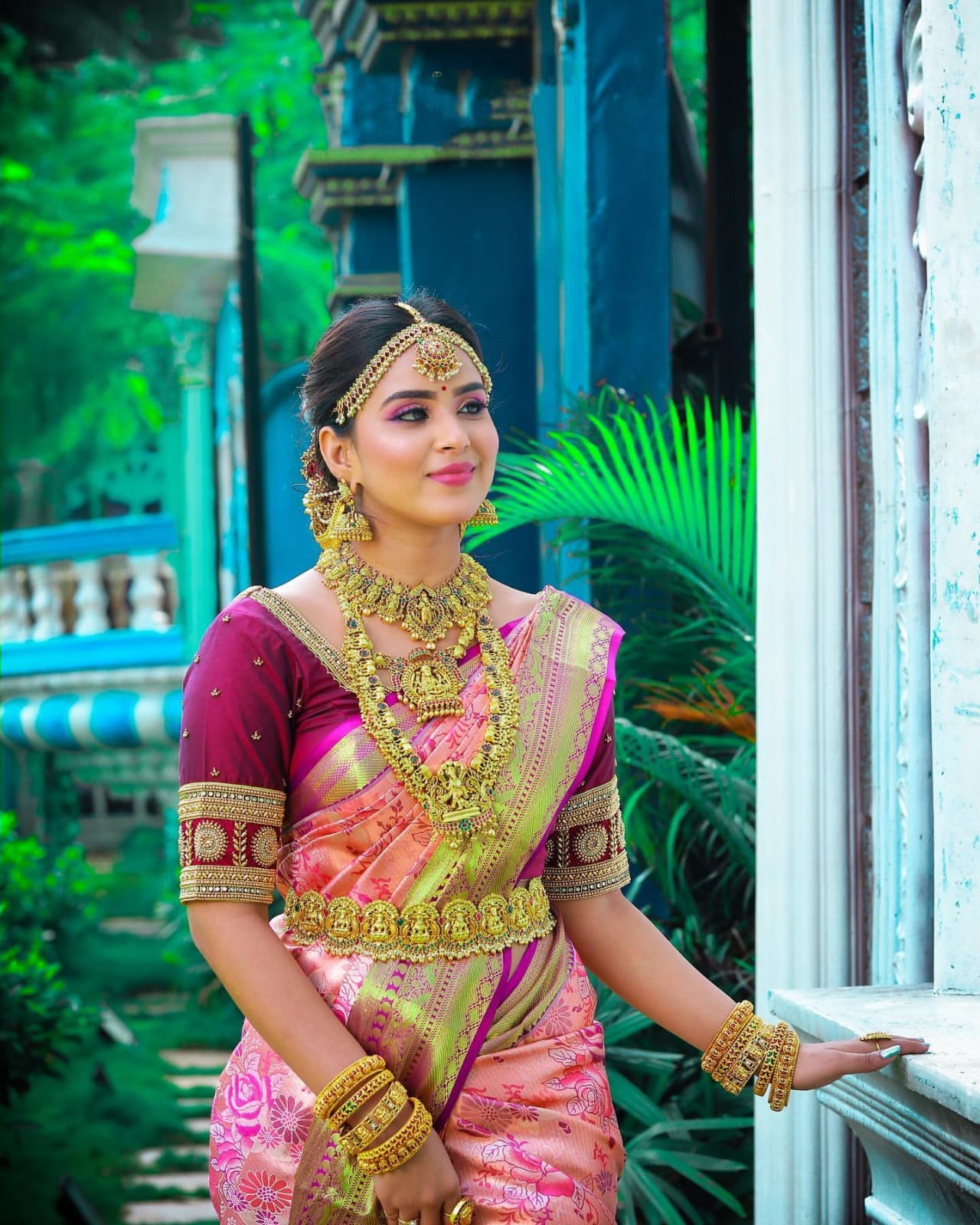 Enigmatic Pink Color Banarasi Soft Silk Saree With Blouse Piece