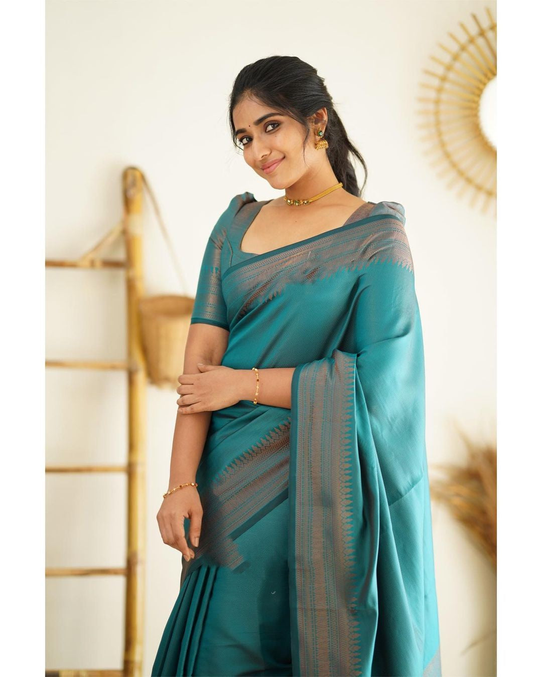 Glowing Rama Green Color Soft Lichi Silk Saree With Blouse Piece