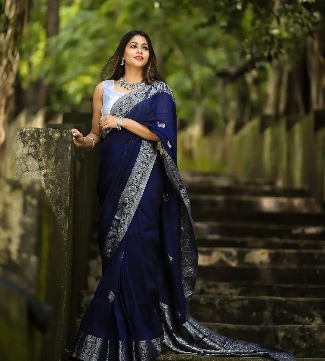 Enigmatic Navy Blue Color Soft Lichi Silk Saree With Blouse Piece