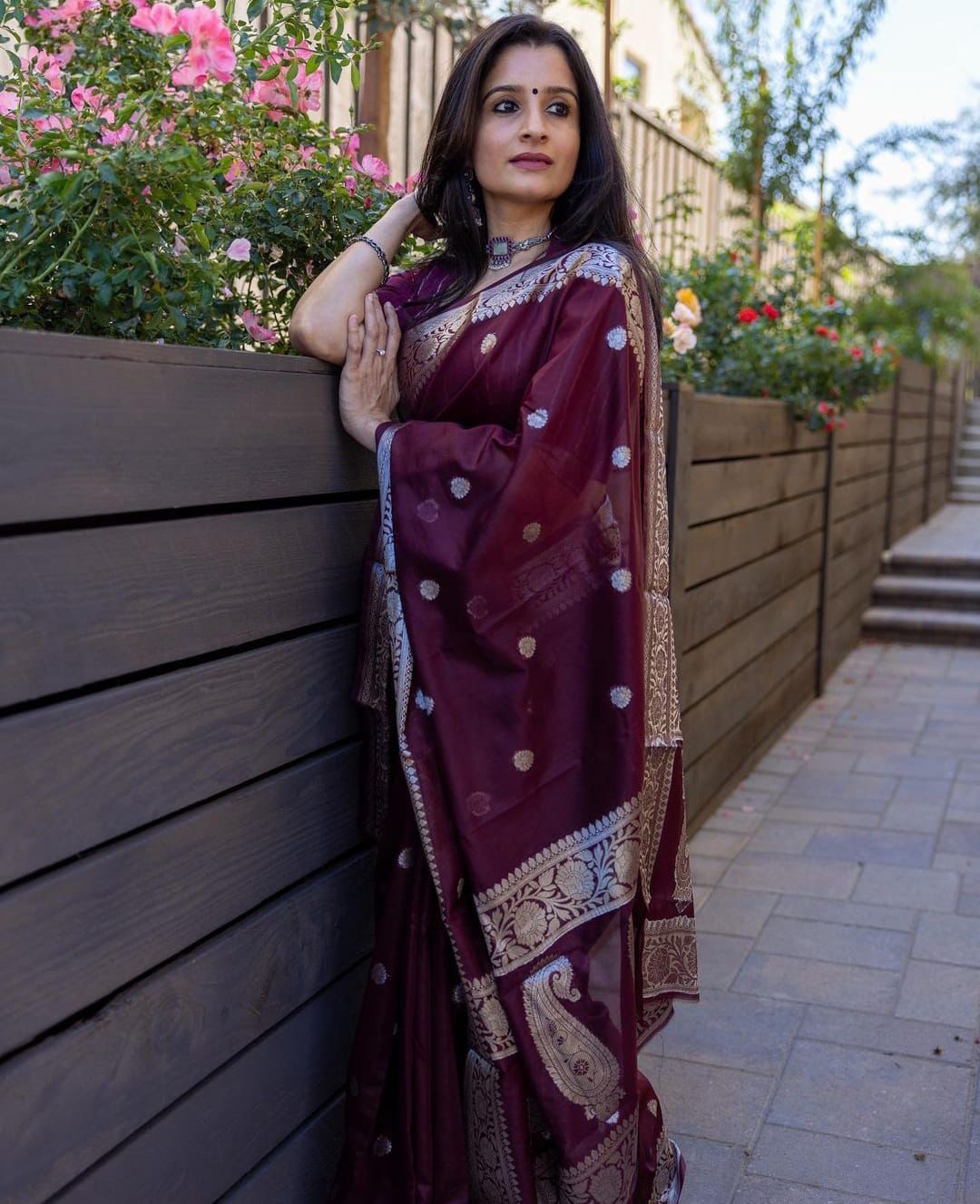 Paradisiacal Maroon Color Banarasi Soft Silk Saree With Blouse Piece