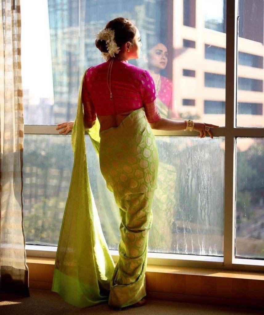 saree parrot green 