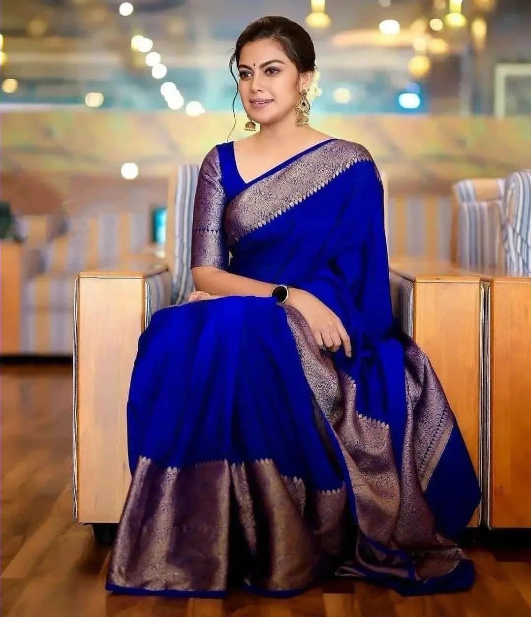 saree royal blue with green blouse